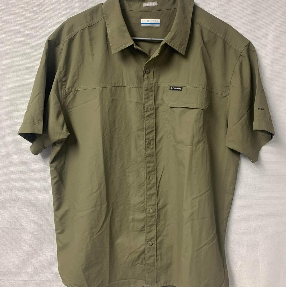 Columbia Regular fit men's button down - size large